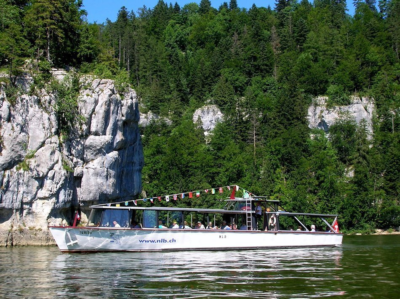 Schifffahrt Lac de Brenets Foto NLB